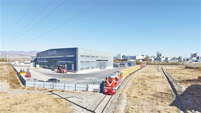 郑州铁路开行首列豫北"公铁海"联运专列